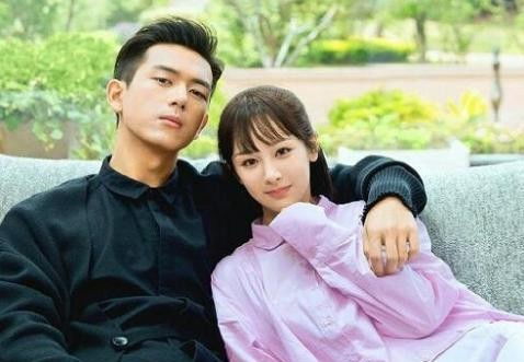 女儿男朋友是妈妈的爱豆的电视剧（爸爸的新女朋友）