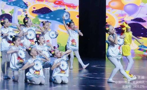 儿童跳舞儿童舞蹈（儿童跳舞儿童舞蹈春三月）