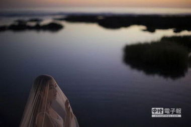 青衫红泪（青衫泪是根据哪首诗改编）